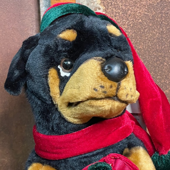 E & J Classic Rottweiler Dog Christmas Plush Stuffed Animal w/ Tags! - Picture 3 of 9